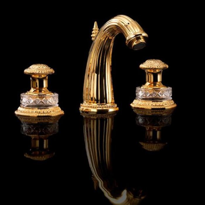 Devon&Devon Excelsior Swan Смеситель для раковины на 3 отверстия. Цвет: золото 24к