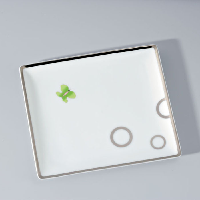THG CAPUCINE VERT DECOR PLATINE Поднос керамический, настольный, middle size, декор платина/зеленый, цвет: белый