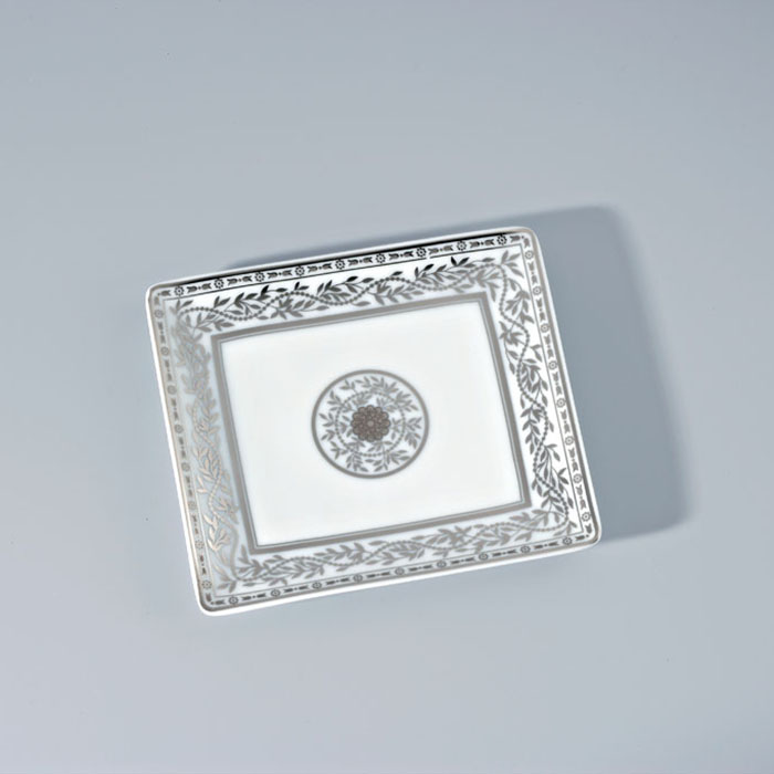 THG MARQUISE BLANC DECOR PLATINE Поднос керамический, настольный, small size, декор платина, цвет: белый